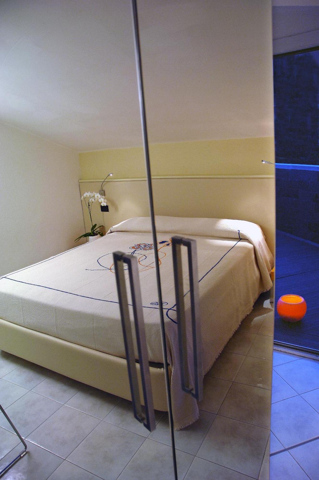 Hotel Eros Residence チェルヴィア エクステリア 写真
